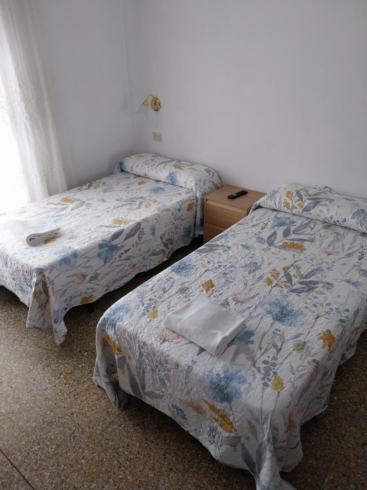 Pension Glorioso Hostel Picaraña Buitenkant foto